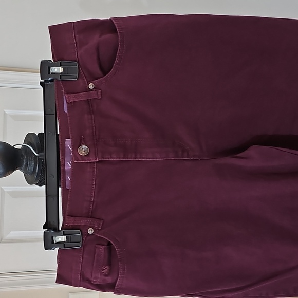 Jeans - Picture 5 of 16